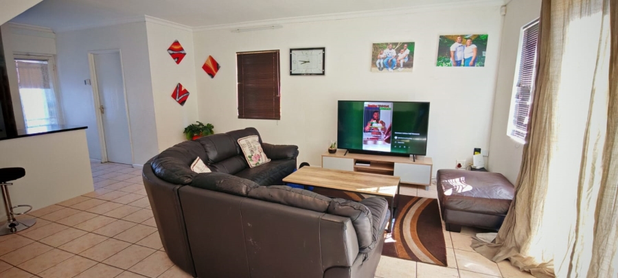 3 Bedroom Property for Sale in Parklands Western Cape